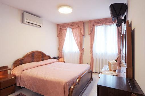 Stella D'Oro Hotel มาราโน ลากูนาเร ห้อง รูปภาพ